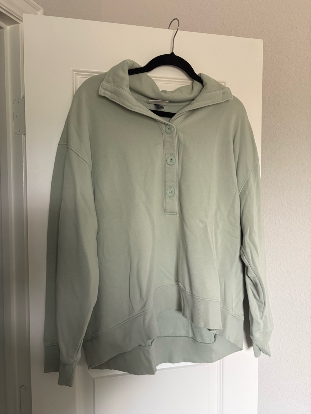 Women’s Sage Button-Neck Pullover Hoodie